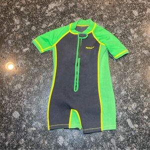 Sporti Kids Shorty Black Yellow Green Wetsuit Front Zip Kids Size 6/6x